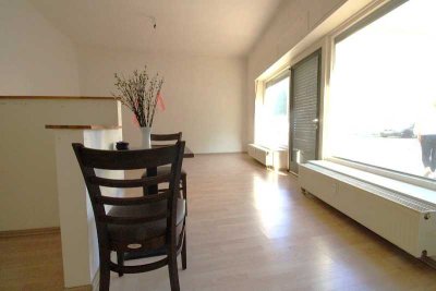 Augsburg / Oberhausen - Wohnen oder Arbeiten am Hettenbach -