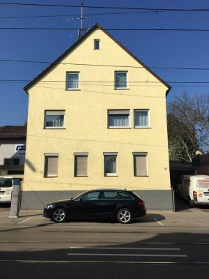 Schöne vier Zimmer Wohnung in Stuttgart, Stammheim