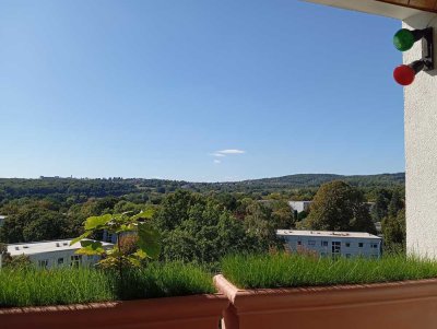 Helle, gut geschnittene 3-Zimmer Wohnung