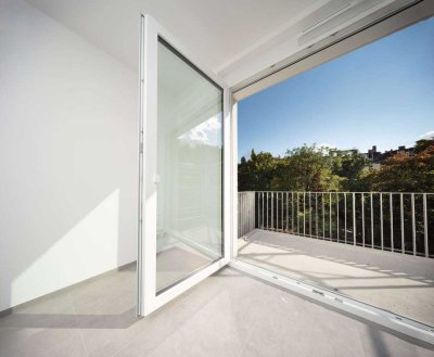 Bright 2-Bedroom Apartment with Sunny South-Facing Balcony and Panoramic Views