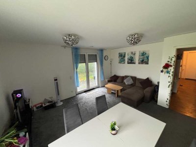 Schöne, neuwertige 3-Raum-Wohnung mit Terrasse und Garten in Regensburg West