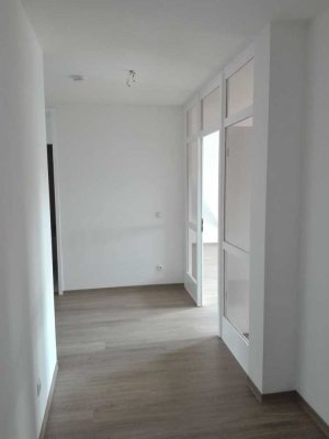 Großzügige 2 Zimmer-Dachgeschosswohnung in Hirschaid