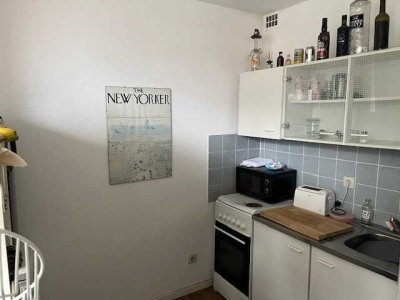helle 1 ZKB mit sonnigem Balkon im 1 OG mit Lift, PKW-Platz und Kellerraum