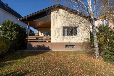 Zukunftssicheres Zuhause - 815 m² Grundstück mit Bungalow, Natur genießen, Stadtanbindung inklusive!
