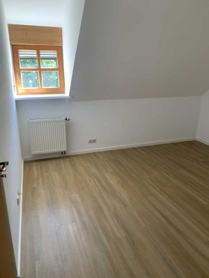 Helle 2-Zimmer-Wohnung in Sandelzhausen