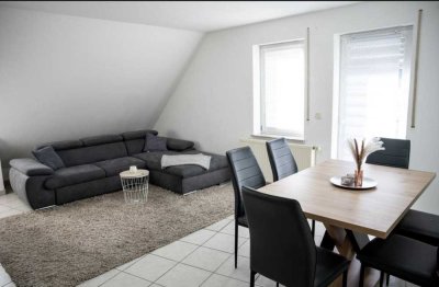 BEFRISTETE Vermietung von November bis März 2026 Freundliche 2,5-Raum-Wohnung mit EBK und Balkon