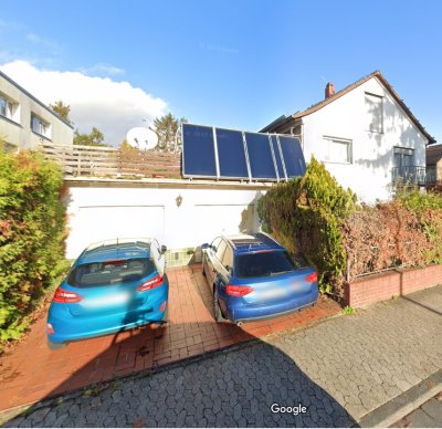 2 Familienhaus mit 2 Einliegerwohnungen im ausgebauten DG / zum Sanieren oder noch größer Bauen geeignet