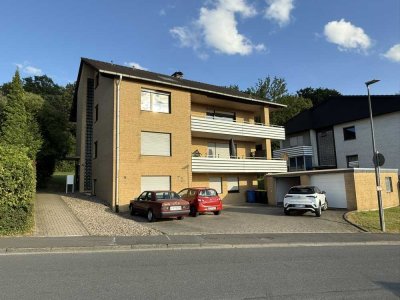 Frisch renovierte 4-Zimmer-Wohnung mit großzügigem Balkon