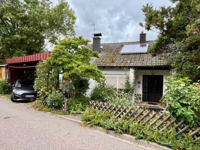 Einfamilienhaus mit Einliegerwohnung und toller Aussicht in Loffenau