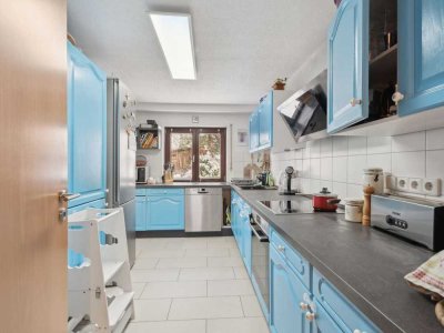 Modernisierte Doppelhaushälfte – großzügig geschnitten, ideal für Familien