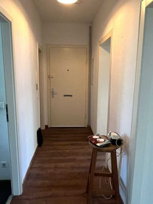 Hochparterre-Wohnung mit zwei Balkonen im Maschseeviertel