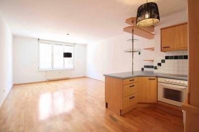 Großzügige 1-Zi.-Wohnung in guter Lage mit Lift !