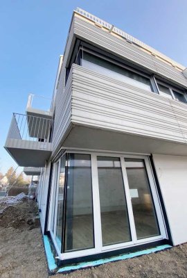 Modernes Wohnen! 2-Zi-EG-Whg mit Terrasse in einem Mehrfamilienhaus der Extraklasse