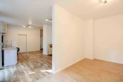 Historik trifft Moderne - kernsanierte 2-Zimmer-Wohnung frisch vermietet