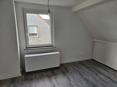 Schöne Dachgeschosswohnung in Mülheim an der Ruhr
