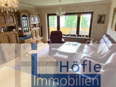 Laudenbach, gut geschnittene 3 ZKB-Wohnung mit Balkon und Tiefgaragenstellplatz