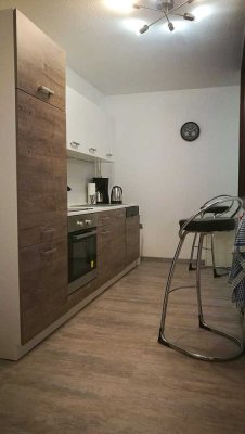 2-ZKB, vollmöbliert mit EBK & Balkon/Terrasse – barrierearm