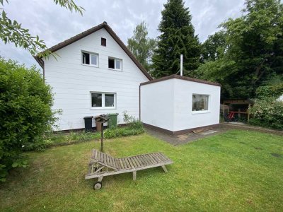 Pullach im Isartal: Doppelhaushälfte in bester Lage I Garten I Ruhe I Charme I Geothermie