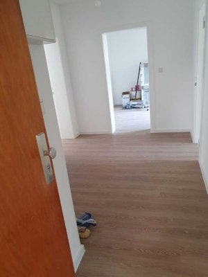 sanierte 3 Zimmer-Wohnung mit Balkon im Erdgeschoß