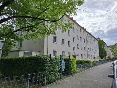 Schöne vollständig Renovierte 2-Zimmer-Wohnung mit neuer EBK
