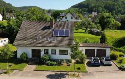 Gepflegtes Zweifamilienhaus in Ettenheimmünster in schöner Lage!