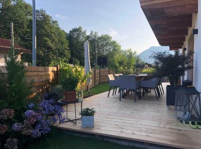 Traumhafte Wohnung mit Garten