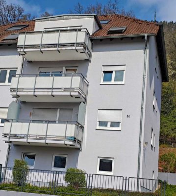 Schöne helle teilmöblierte 4 ZKB-Maisonette-Wohnung zu vermieten