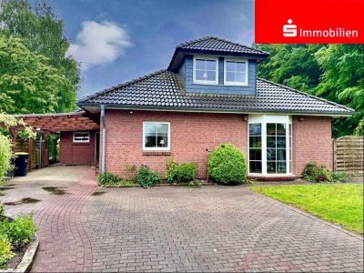Bungalow aus 2000 mit großem Grundstück
