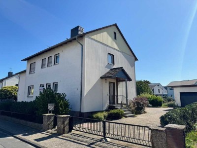 Wohnhaus mit zwei möglichen Wohneinheiten | Garage und großer Garten mit Südausrichtung