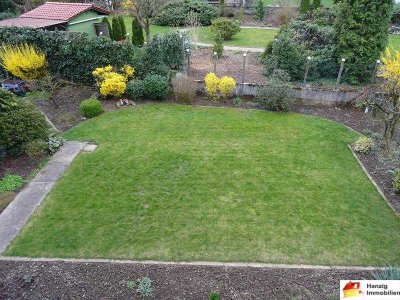 Mit Balkon und Gartennutzung! 3-4 Zimmer Wohnung im 5-Familienhaus in Bielefeld Ubbedissen!