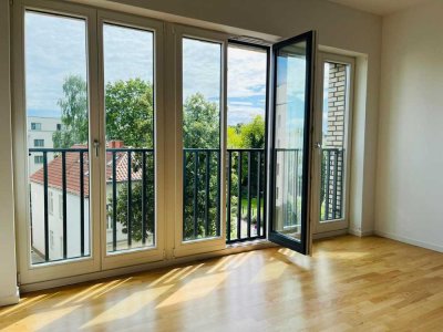 Helle und schöne 4-Zimmer-Neubauwohnung am Schlosspark (Pankow) zu vermieten
