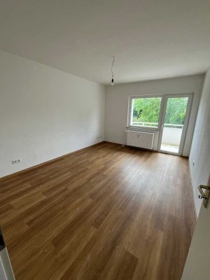 2 Zimmer mit Balkon nähe OLGA-Park..