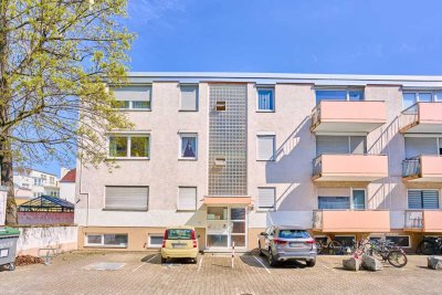 Hochparterrewohnung mit Balkon, Keller und Pachtparkplatz