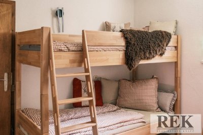 Kaufpreisreduziert! Mietrendite und Wohnen - Zentral gelegenes Haus mit 2 separaten Wohneinheiten!