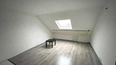 Schwetzingerstadt: Vermietete, provisionsfreie 1-Zimmer-Wohnung mit Potenzial