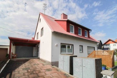 Dreifamilienhaus mit Gewerbefläche in Taunusstein