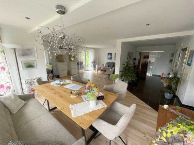 VERKAUFT! Traumwohnung mit schönem Garten: Moderne Erdgeschosswohnung mit Garage in Rüthen!