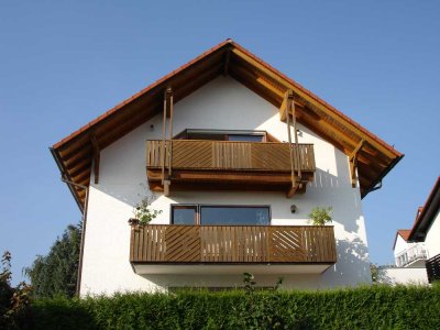 Erstbezug nach Sanierung einer 3- Zi. Wohnung mit Balkon und separatem Hobbyraum