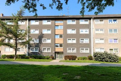 Möhlkamp 42, 3 R - Schöne 2-Zimmer Wohnung mit Balkon und Badewanne - Anmietung nur mit WBS möglich