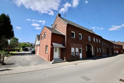 Wohnanlage mit 5 Wohneinheiten, Carport, Garage + Anbau zu verkauen -Gangelt-