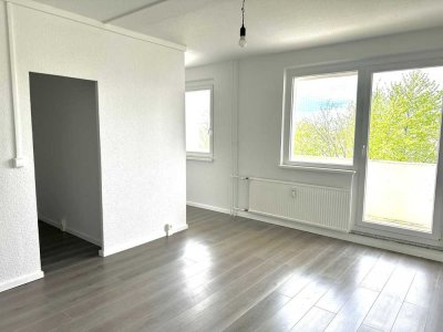 Singlewohnung zum verlieben! 1 -Raumwohnung mit Balkon + Dusche!