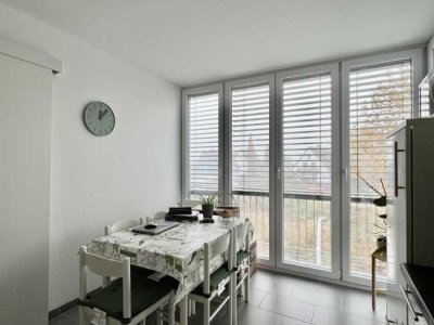 Großzügige Zweizimmerwohnung mit Einbauküche