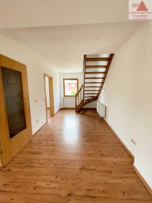 Stilvolle Maisonette-Wohnung mit ZWEI Balkonen und Einbauküche am Eichert
