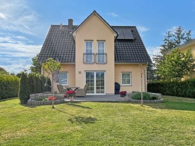 modernes Einfamilienhaus mit Energieeffizienter Heizungsanlage im idyllischen Schöneiche bei Berlin