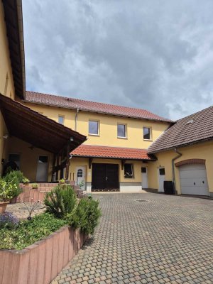 Attraktive 3-Zimmer-Terrassenwohnung mit Balkon in Reichenbach