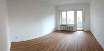 Schöne und vollständig renovierte 3-Raum-Erdgeschosswohnung mit Balkon in Heidelberg