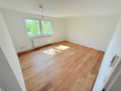 **Besichtigung: Mi., 18.06.25 um 18:00 Uhr** Sonnige 3-Zimmer-Whg mit Wannenbad!