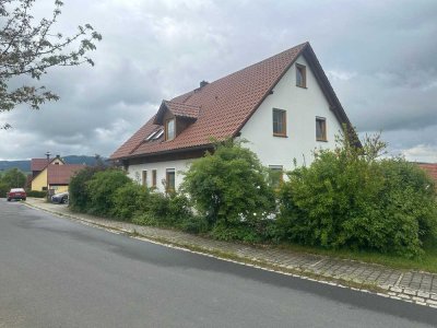 Mehrfamilienhaus, Haus mit 4 Wohnungen in Bad Neualbenreuth