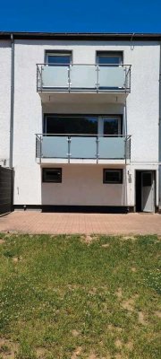 Günstiges 6-Raum-Reihenhaus mit gehobener Innenausstattung in Homburg