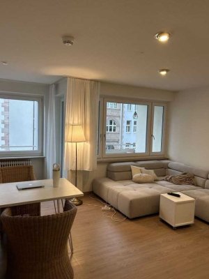 Attraktive und neuwertige 2-Raum-Wohnung mit Balkon in Fürth